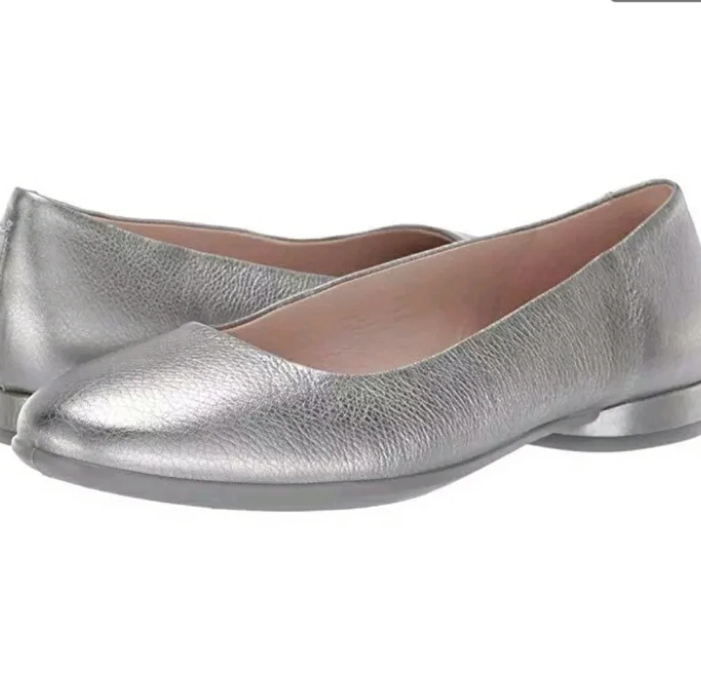 ECCO  flats size 9. - Picture 9 of 12